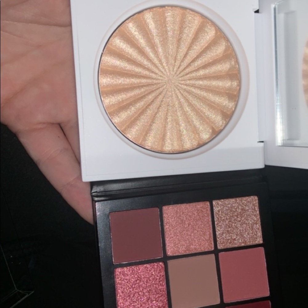 Makeup lot - Picture 3 of 3